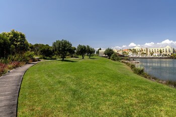 Domes Lake Algarve, Autograph Collection