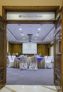 Avenue Hotel