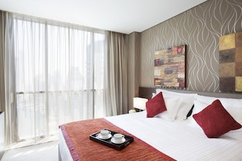 Avenue Hotel