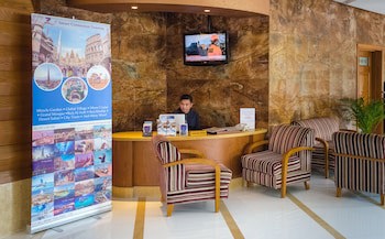 Avenue Hotel