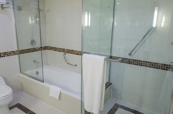 Avenue Hotel