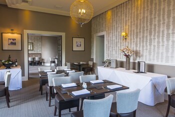 Rosslea Hall Hotel
