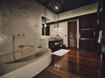 Hanging Gardens Of Bali