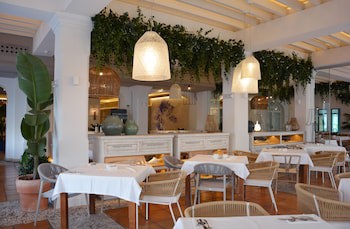 Sh Villa Gadea Hotel