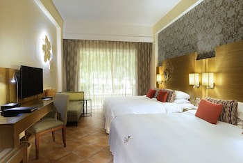 Chateau Beach Resort