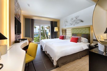 Chateau Beach Resort