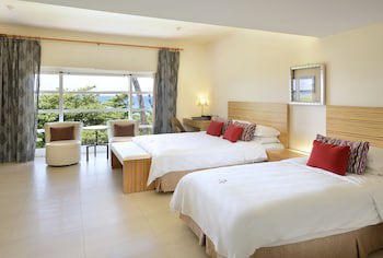 Chateau Beach Resort