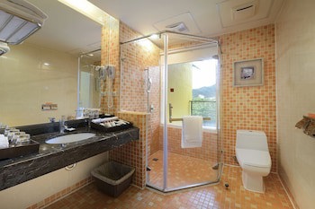 Chateau Beach Resort