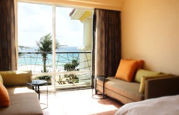 Chateau Beach Resort