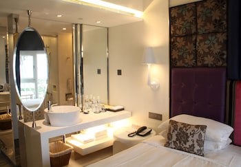 Chateau Beach Resort