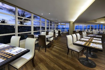 Chateau Beach Resort