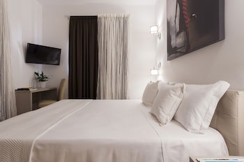 Alexandra Hotel