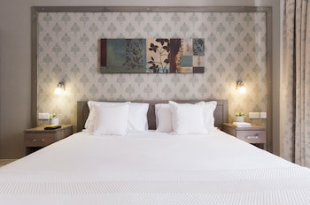 Alexandra Hotel