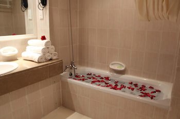 Delmon International Hotel