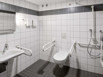 B&B HOTEL Frankfurt-Messe galeri fotoğrafı