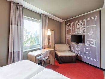 B&B HOTEL Frankfurt-Messe galeri fotoğrafı