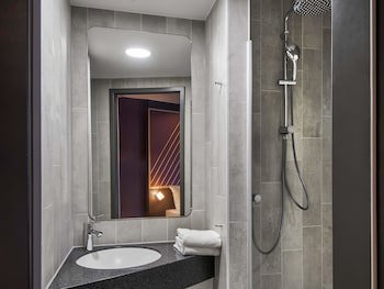 B&B HOTEL Frankfurt-Messe galeri fotoğrafı