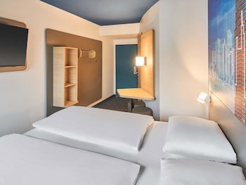 B&B HOTEL Frankfurt-Messe galeri fotoğrafı