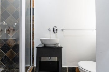 Cape Diamond Boutique Hotel