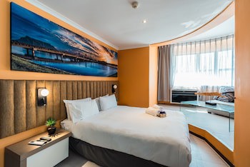 Cape Diamond Boutique Hotel