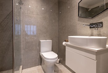 Cape Diamond Boutique Hotel