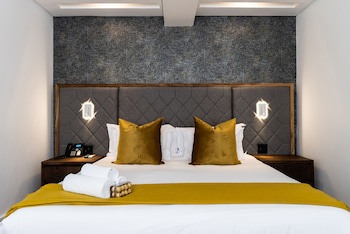 Cape Diamond Boutique Hotel