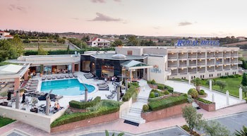 Royal Hotel