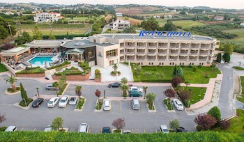 Royal Hotel