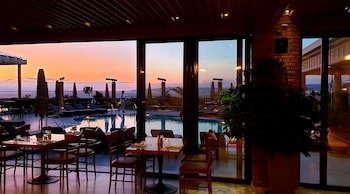 Royal Hotel