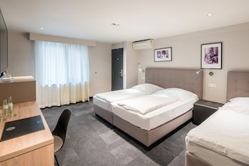 Hotel Cult fotoğrafı