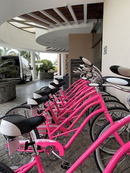 Sheraton Colonia Golf & Spa Resort