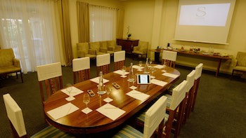 Sands Suites Resort & Spa