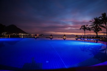 Sands Suites Resort & Spa