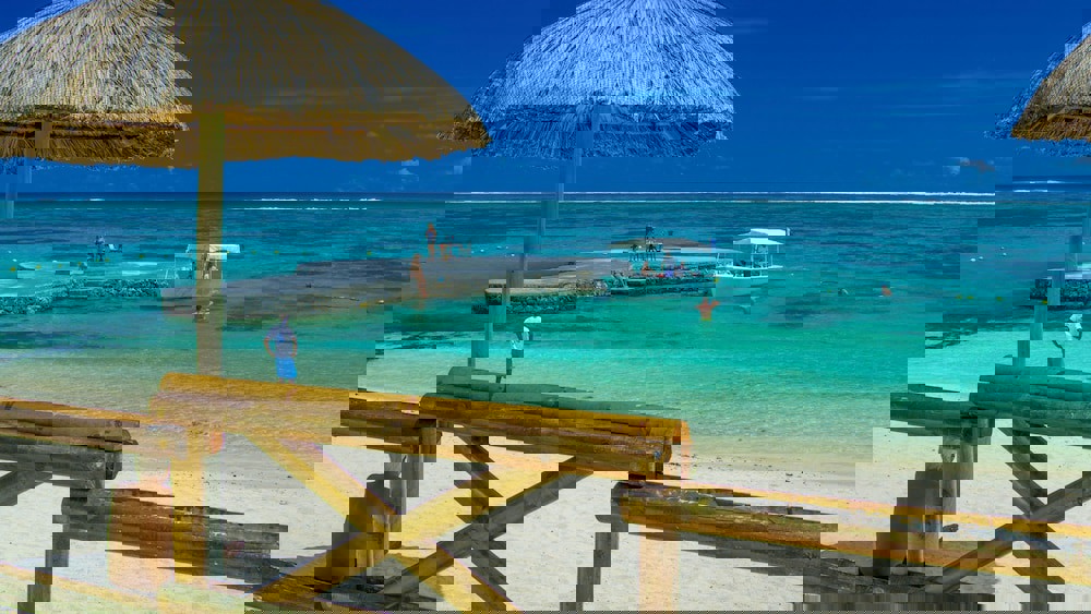 Le Peninsula Bay Beach Resort