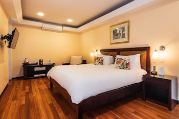 Gaia Hotel And Reserve - Adults Only