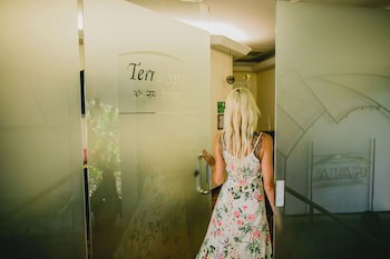 Gaia Hotel And Reserve - Adults Only