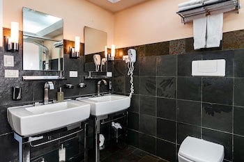 Gaia Hotel And Reserve - Adults Only