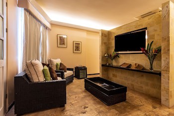 Gaia Hotel And Reserve - Adults Only