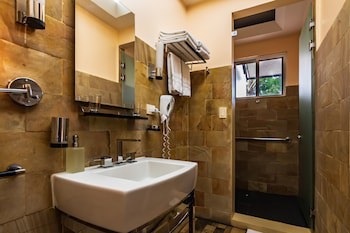 Gaia Hotel And Reserve - Adults Only