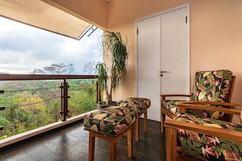 Gaia Hotel And Reserve - Adults Only