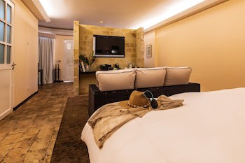 Gaia Hotel And Reserve - Adults Only