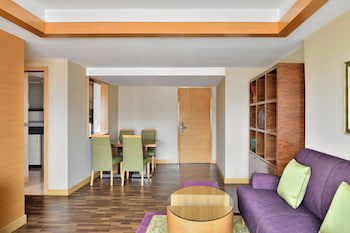 Courtyard By Marriott Chennai