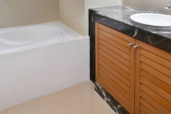 Courtyard By Marriott Chennai
