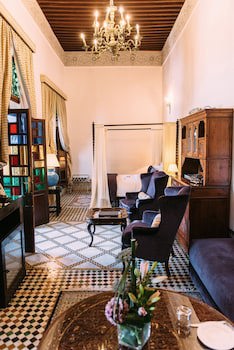 Riad Maison Bleue And Spa