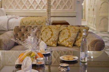 Riad Maison Bleue And Spa