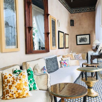 Riad Maison Bleue And Spa