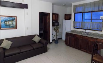 Hotel Plaza Real Suites & Apartments