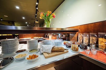 Peakture Hotel Bucharest