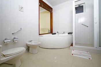 Hibiscus Boutique Hotel