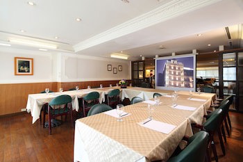Grand Boss Hotel